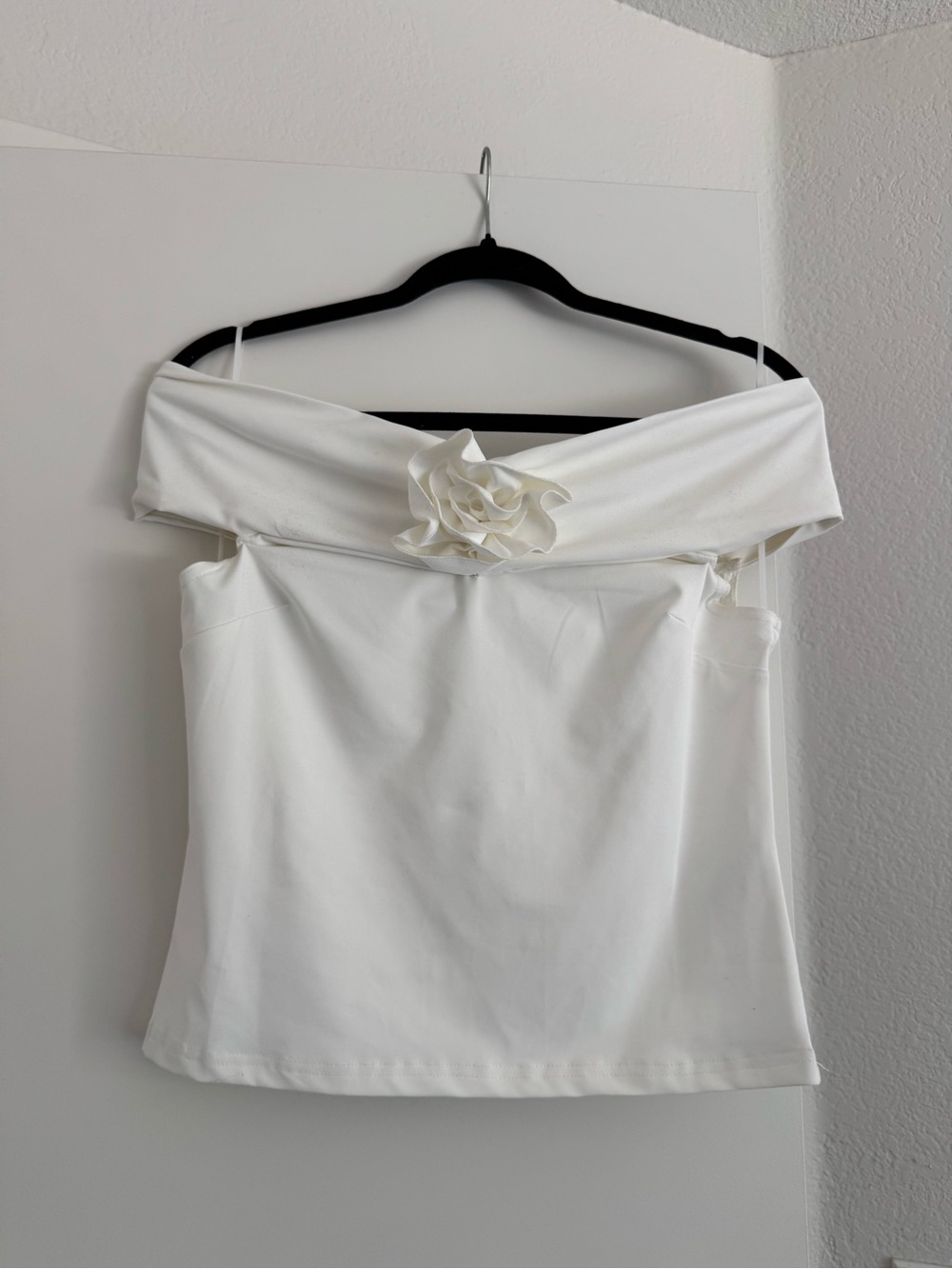 Pomelo White Off-Shoulder Camisole with Floral Detail